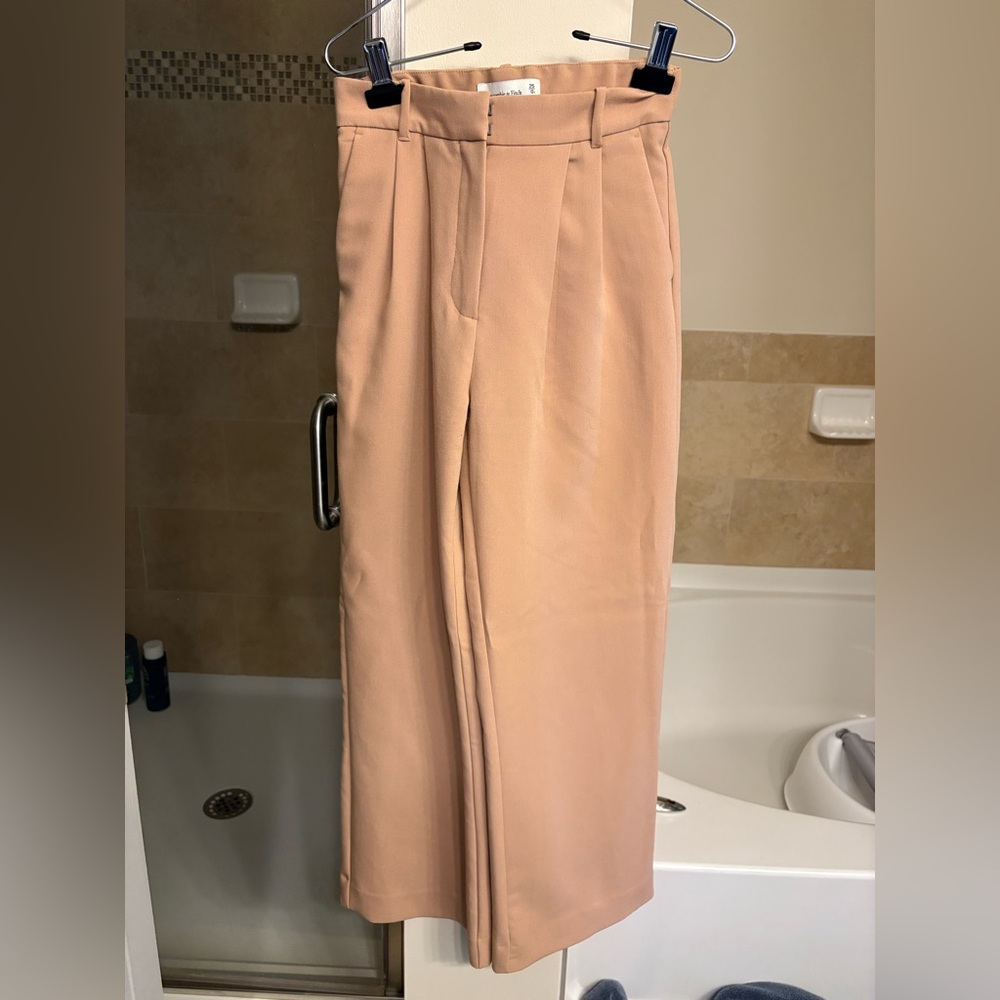 Abercrombie & Fitch Women's Tan Trousers